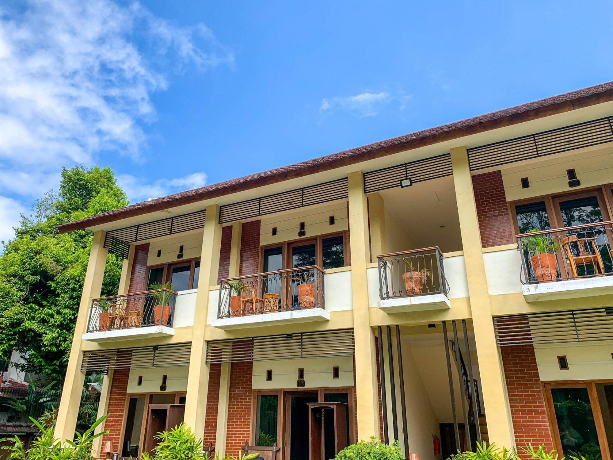 Urbanview Sasono Putro Condoongcatur By Reddoorz Kejayan Ngoại thất bức ảnh