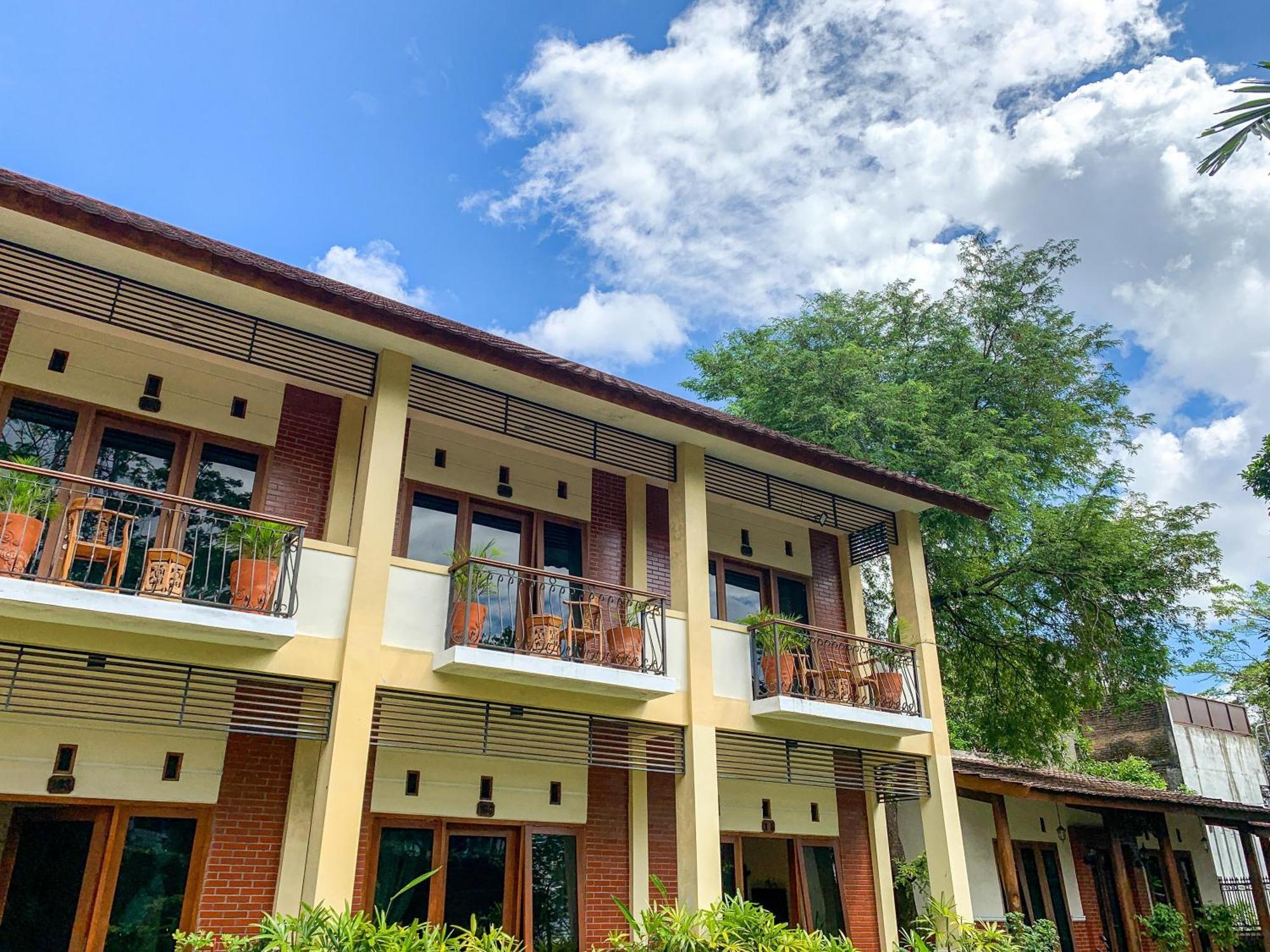 Urbanview Sasono Putro Condoongcatur By Reddoorz Kejayan Ngoại thất bức ảnh
