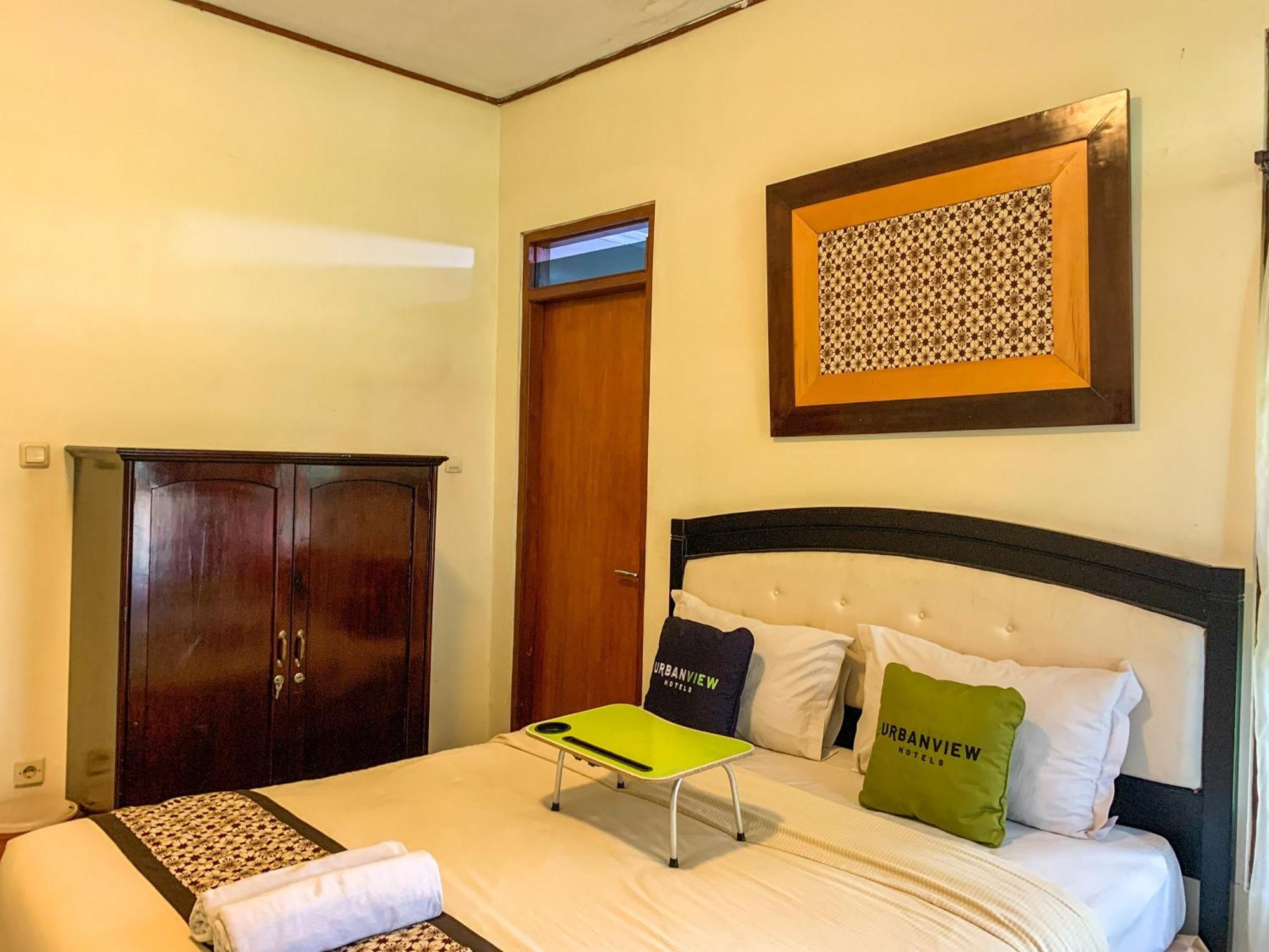Urbanview Sasono Putro Condoongcatur By Reddoorz Kejayan Ngoại thất bức ảnh