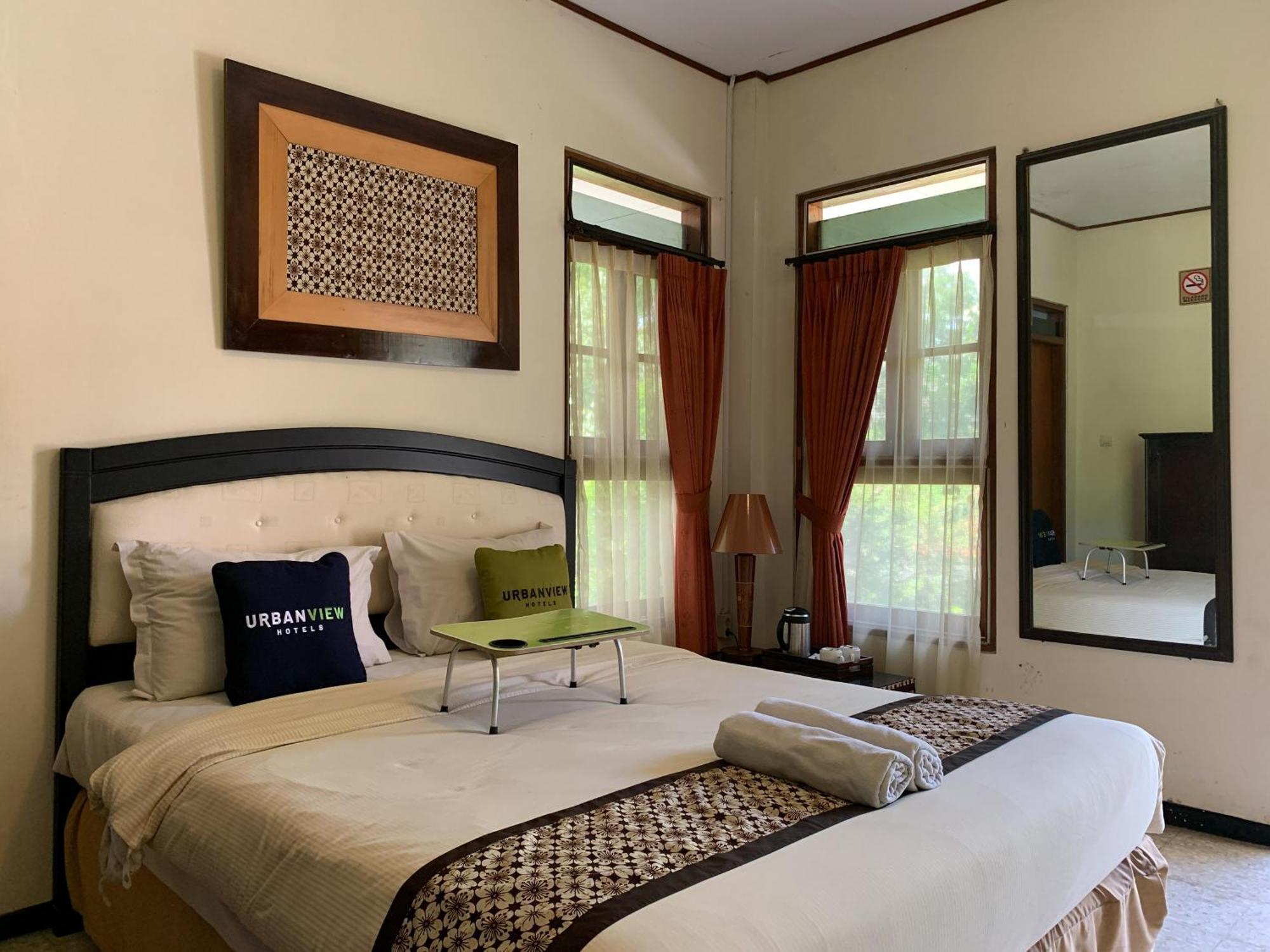 Urbanview Sasono Putro Condoongcatur By Reddoorz Kejayan Ngoại thất bức ảnh